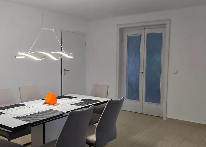 Luxury View Apartment *